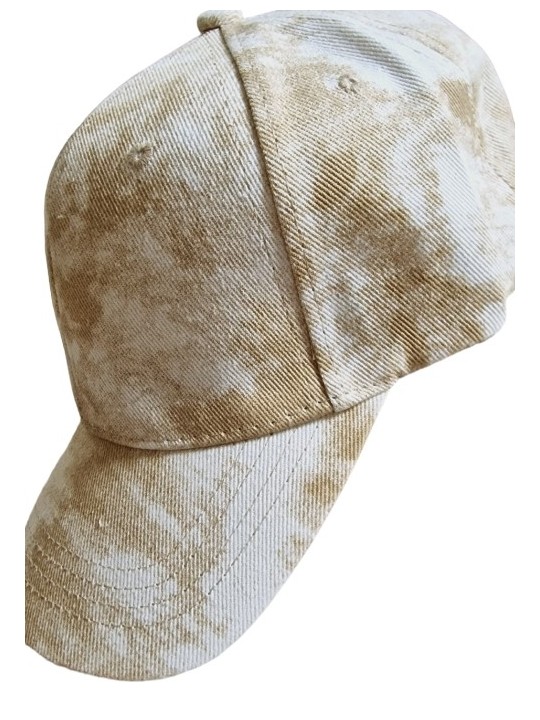 Casquette blanche et beige version tie and die.