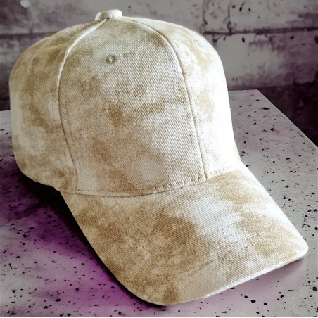 Casquette blanche et beige version tie and die.