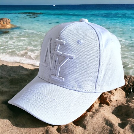 Casquette blanche, "fashion essential" de vos tenues, logo NY blanc