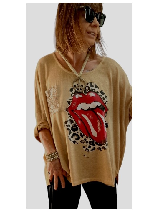 Pull fin oversize en maille lurex doré, motif Rolling Stones sur fond léopard.