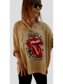 Pull fin oversize en maille lurex doré, motif Rolling Stones sur fond léopard.