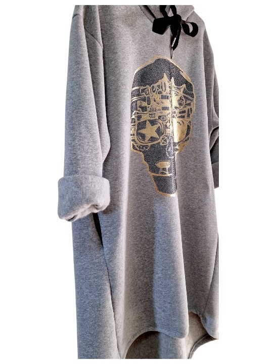 Robe sweat capuche grise sublimée par une tête de mort revisitée or devant.