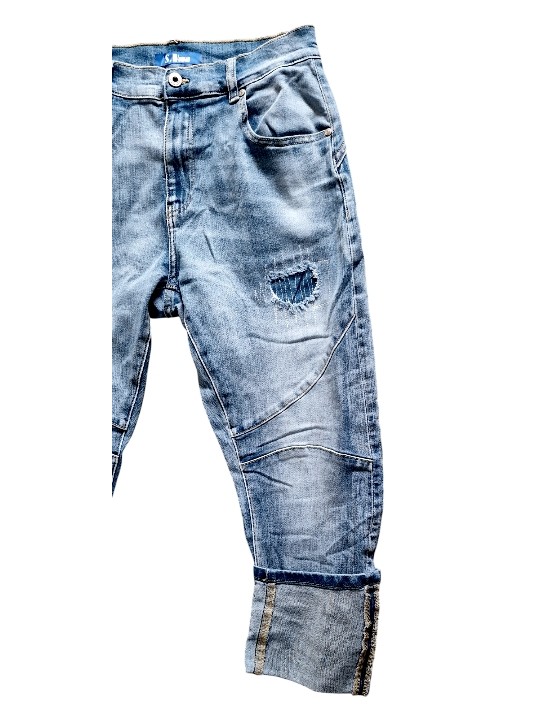 Jean forme carotte baggy stone washed de chez Sexy Woman