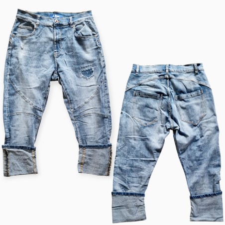 Jean forme carotte baggy stone washed de chez Sexy Woman