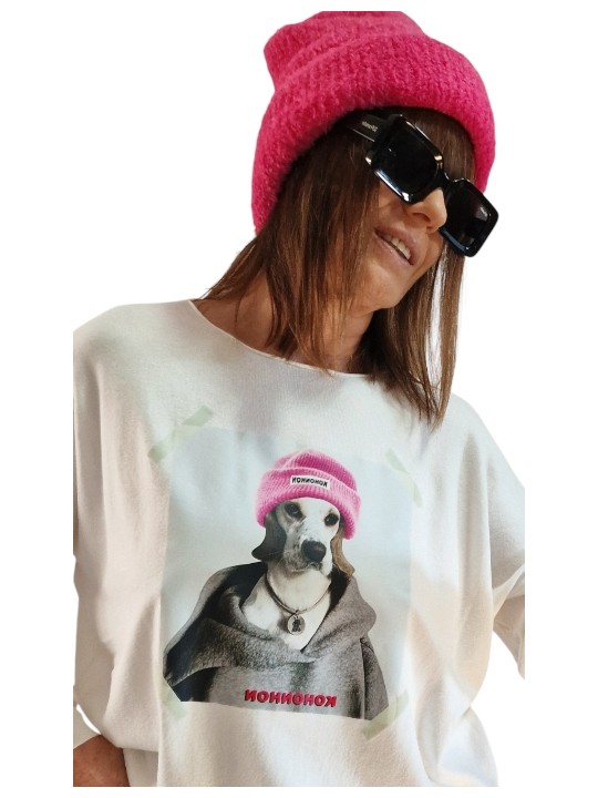 Pull blanc cassé fines mailles, motif tête de chien style Labrador et son bonnet rose fluo!