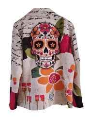 Soyez stylée avec ce blazer fluide multicolore avec inscriptions style graffitis, dos tête de mort.