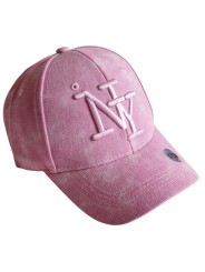 Casquette rose baby, "fashion essential" de vos tenues, logo NY rose .