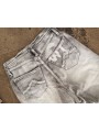 Jean "regular" gris stone washed qui se portera baggy, effet d'usures travaillées, coupe LOOSE et ses maxi revers.